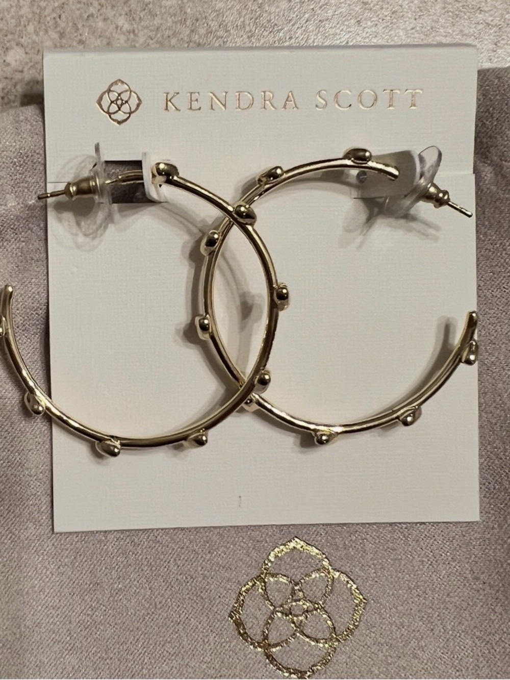 Kendra Scott Ari Heart Gold Hoop Earrings – New with Pouch